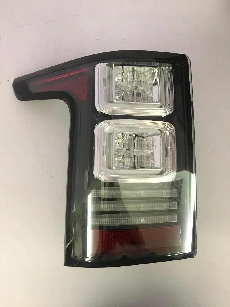 For Range Rover vogue 2013-2017 Tail Lamp  SVO LR053536 LR053540 LR061584  LR055105  LR061682 LR061572  LR034238 LR061659 Light